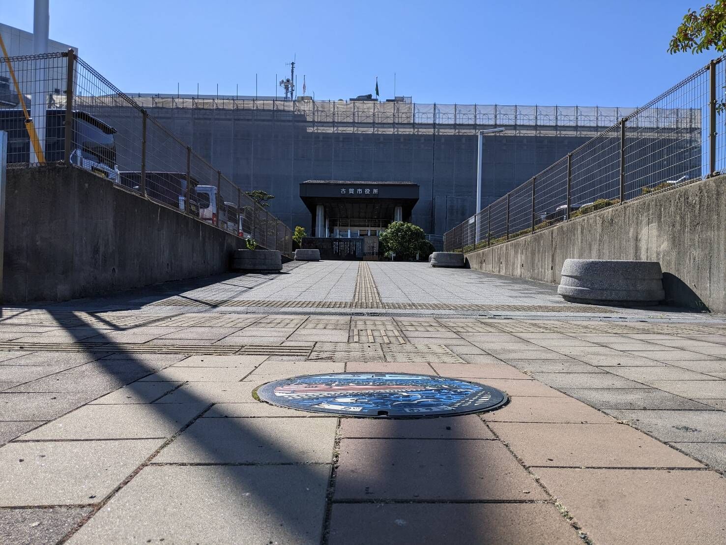 古賀市 カラーマンホールとマンホールカード