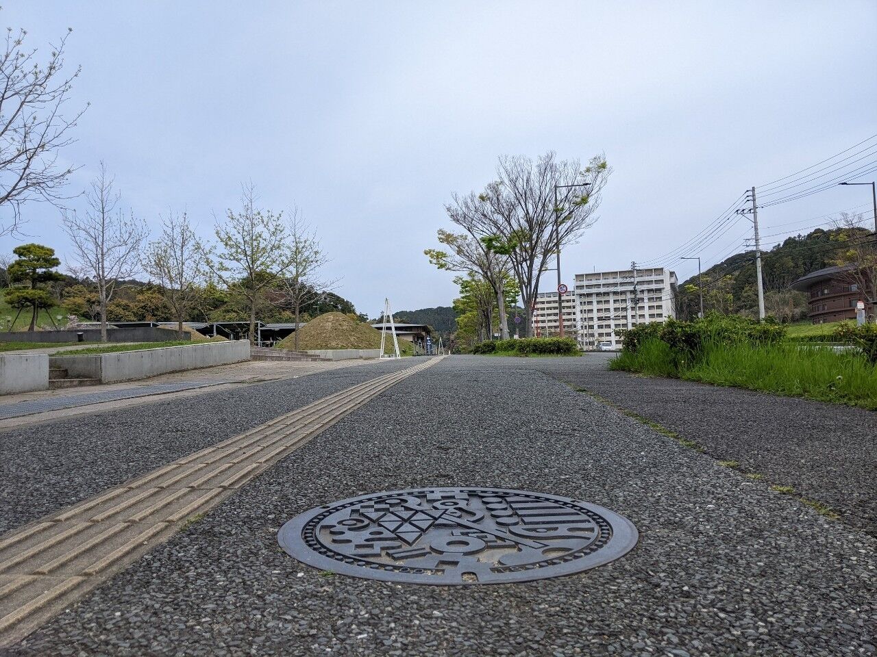 FUKU 51 MANHOLE～16か所目～【西区】九州大学伊都キャンパス前