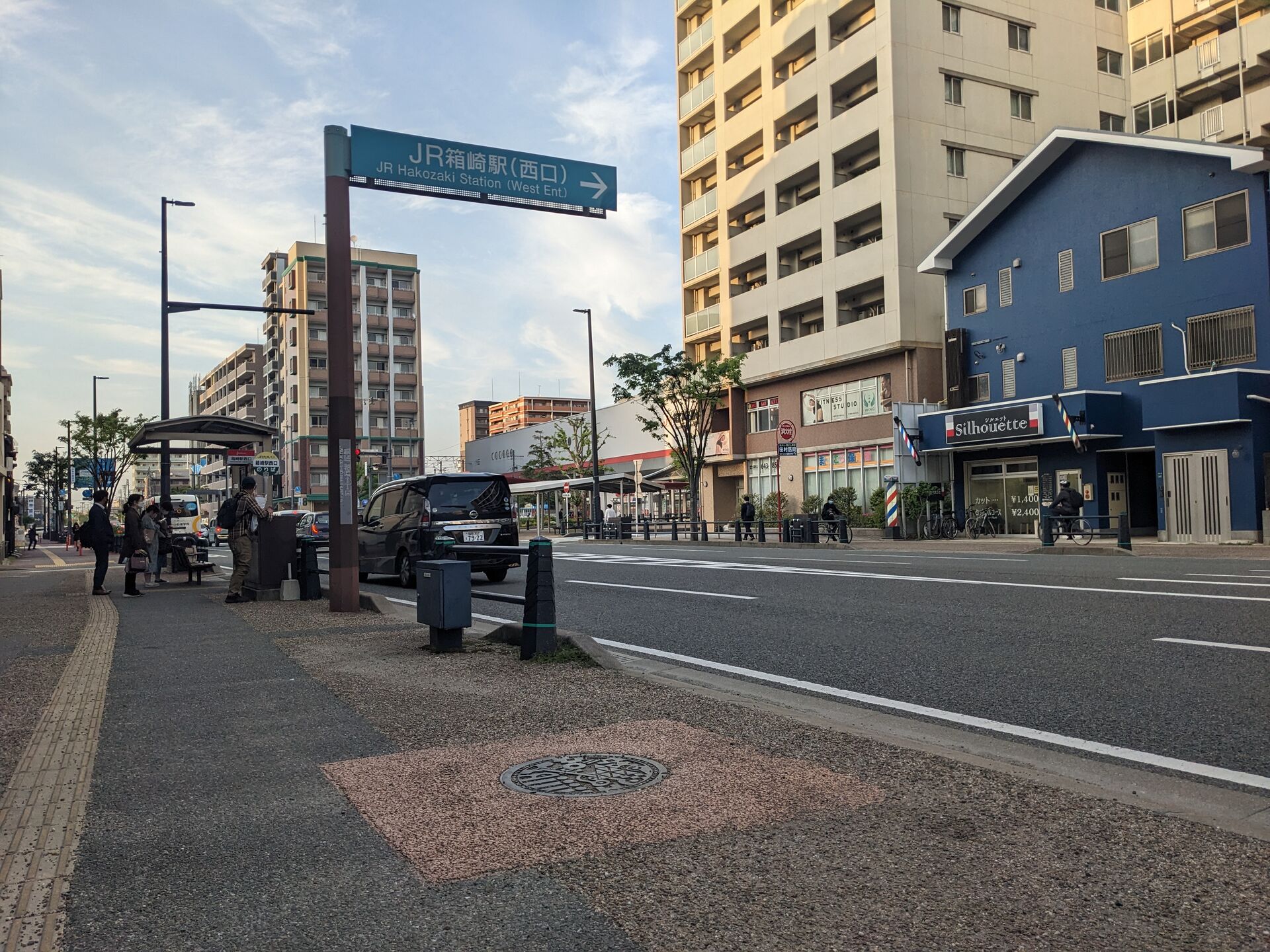 FUKU 51 MANHOLE～17か所目～【東区】JR箱崎駅西口