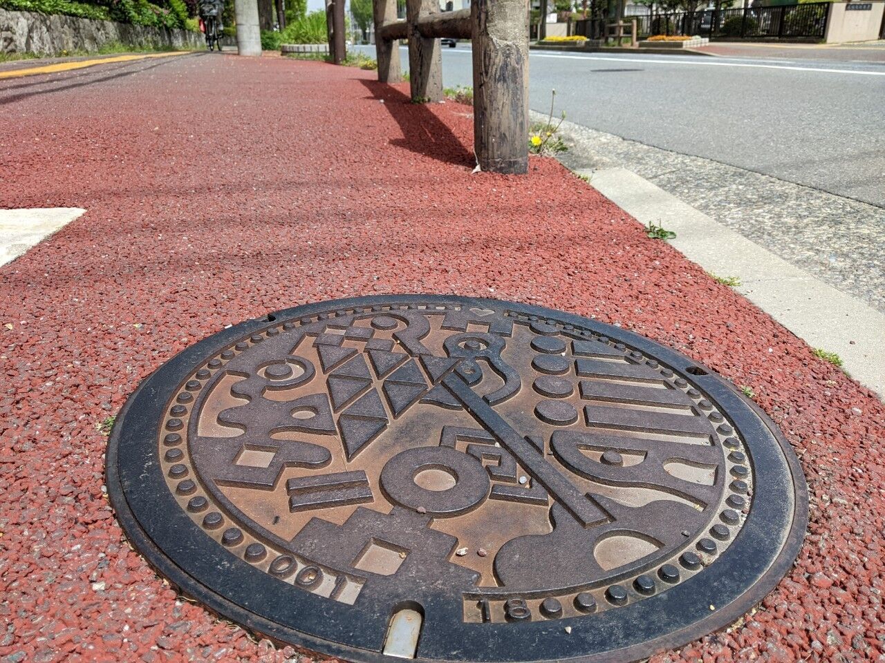 FUKU 51 MANHOLE～21か所目～【早良区】早良署前